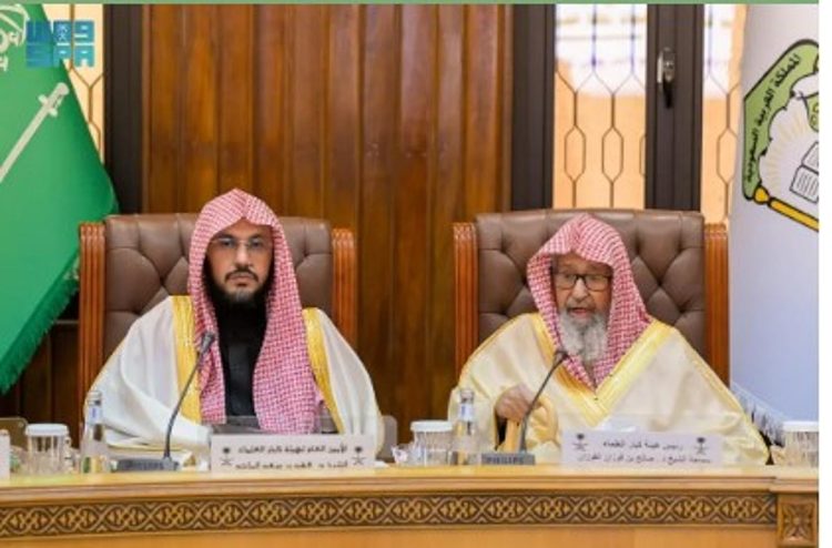 مفتي المملكة: هذه الدولة عزيزة شامخة.. قوية بالله ثم بسواعد أبنائها