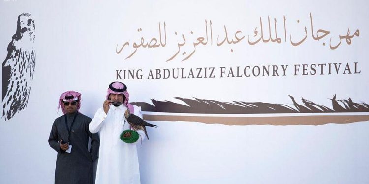 مهرجان الملك عبدالعزيز للصقور 2025 يختتم مسابقاته بمشاركة 3536 صقرًا