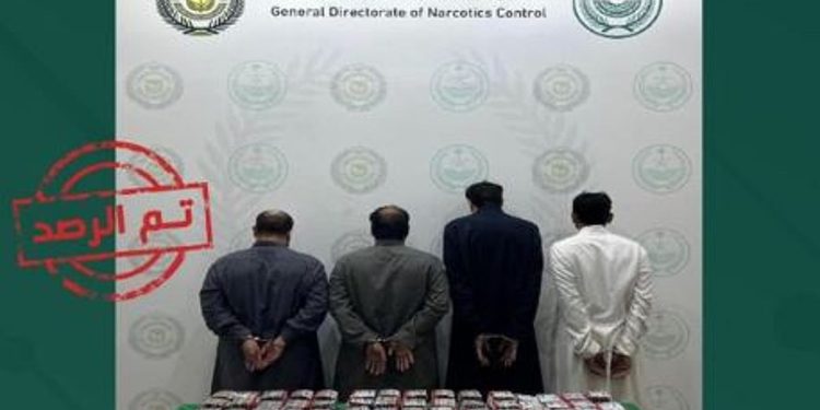 القبض على 5 مخالفين من الجنسية البنجلاديشية واليمنية و3 مواطنين لترويجهم مواد مخدرة بجدة والقصيم