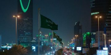 25 ألف علم.. أمانة الرياض تزين الشوارع والميادين احتفالاً بيوم التأسيس