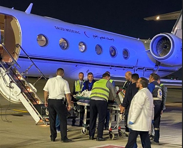 إخلاء طبي عاجل لمواطنين من القاهرة إلى المملكة لاستكمال العلاج