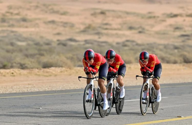 إندونيسي  وكازاخستاني يتصدران منافسات بطولة آسيا للدراجات 2026 بالقصيم