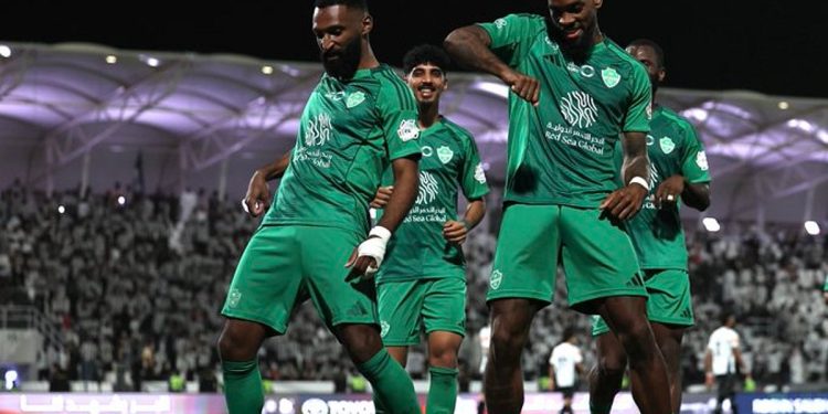 الأهلي يكتسح الشباب بخماسية في "دوري روشن"