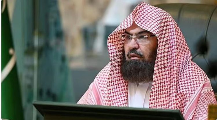 «السديس» يرفع الشكر للقيادة ويهنئ «المغامسي» بتعيينه إمامًا للمسجد النبوي