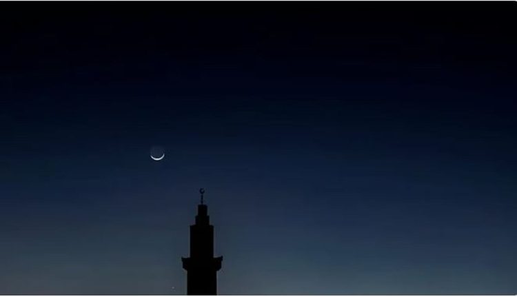 اليوم.. هلال رمضان يزيّن سماء المملكة في مشهد فلكي بديع
