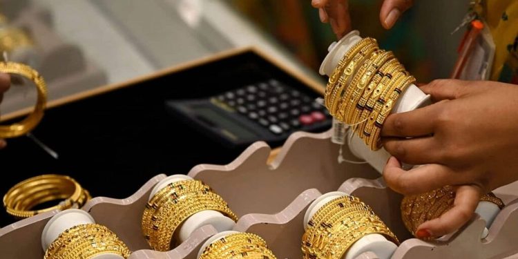 سعر الذهب في السعودية اليوم الخميس 2-9-1447 لكل الأعيرة