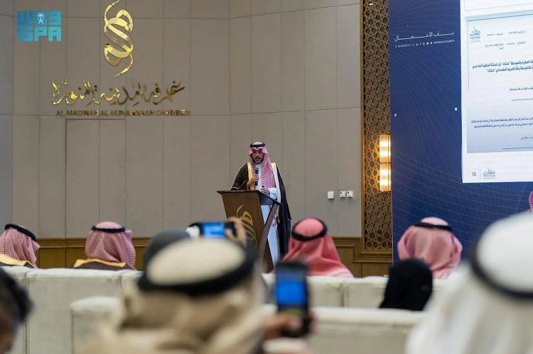 محافظ «منشآت» يبحث مع مسؤولي غرفة المدينة المنورة دعم وتمكين رواد الأعمال بالمنطقة