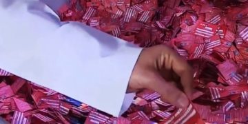 محكمة كويتية تدين 19 متهمًا بجرائم الرشوة وغسل الأموال في قضية السحوبات التجارية