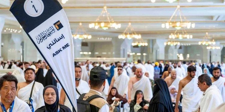 «هيئة العناية بالحرمين» تعزز الإرشاد الميداني بخدمات الترجمة الفورية خلال رمضان