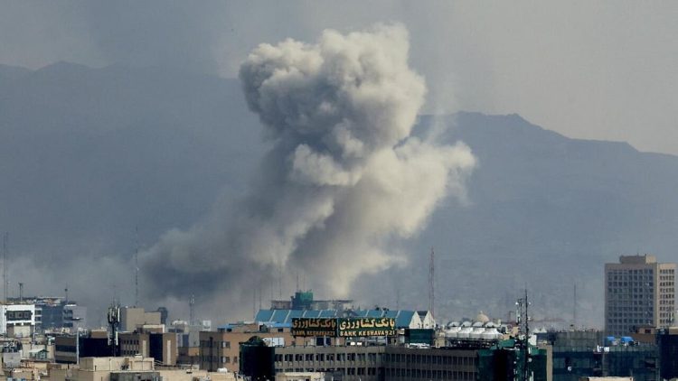 «أكسيوس»: البنتاغون أمر الفرقة 82 المحمولة جوًا وآلاف جنود المشاة بالتوجه إلى الشرق الأوسط