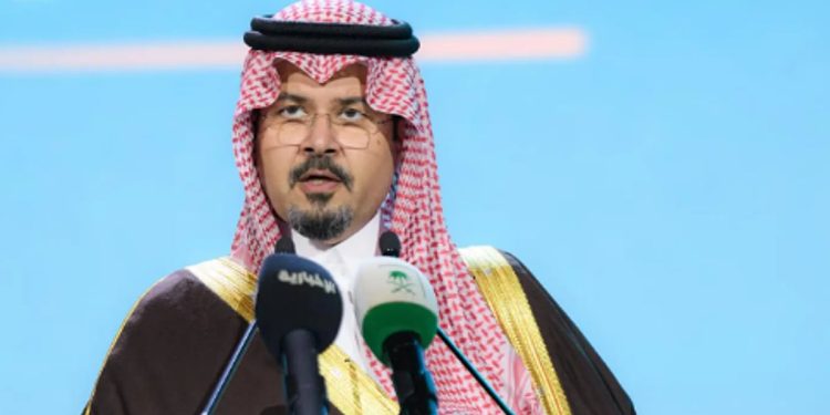 أمير المدينة المنورة يرعى حفل افتتاح أعمال منتدى العمرة والزيارة في نسخته الثالثة