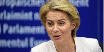 أوروبا تدعو الولايات المتحدة وإيران للجلوس فورا لإنهاء إغلاق مضيق هرمز