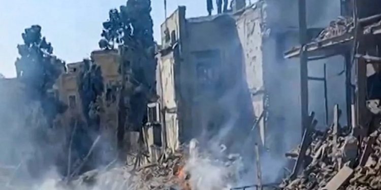 ارتفاع ضحايا قصف مدرسة للبنات جنوب إيران إلى 148 طالبة