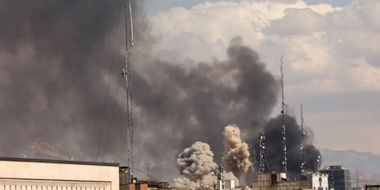 الجبهة الداخلية الإسرائيلية: صفارات الإنذار تدوي في تل أبيب ومحيطها ومدينة القدس
