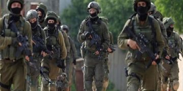 الجيش الإسرائيلي ينفذ إنزالًا بريًا شرقي لبنان ويشتبك مع عناصر من حزب الله