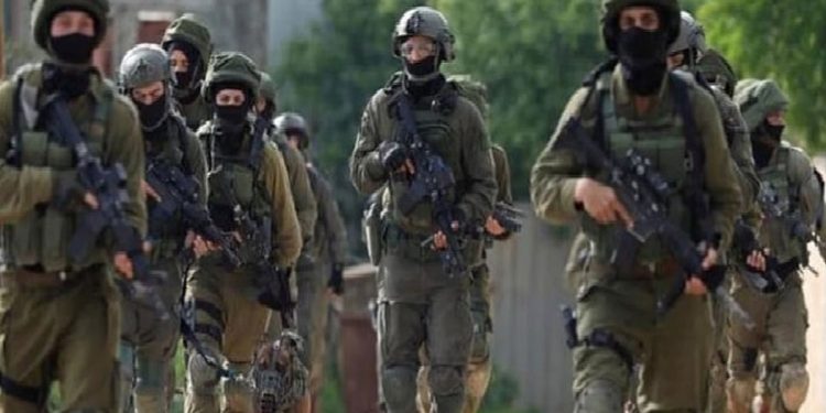 الجيش الإسرائيلي ينفذ إنزالًا بريًا شرقي لبنان ويشتبك مع عناصر من حزب الله