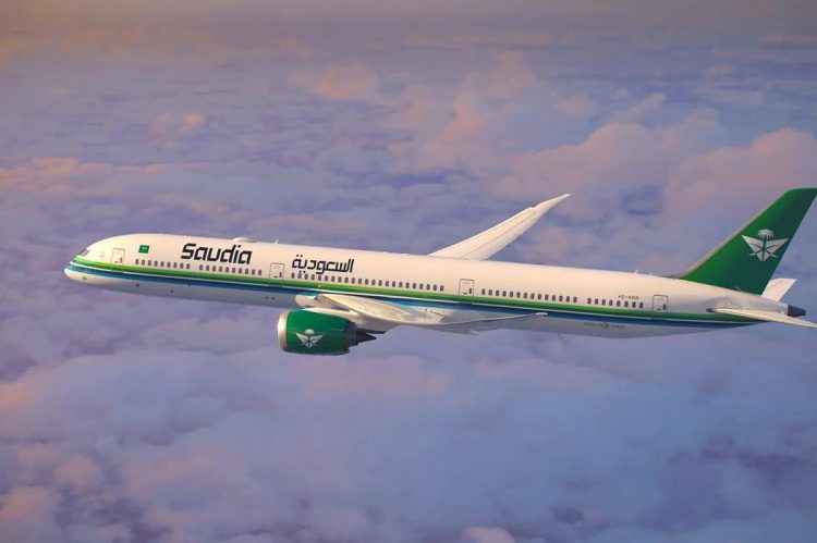 الخطوط السعودية تمدد تعليق رحلاتها إلى 8 وجهات حتى 4 مارس