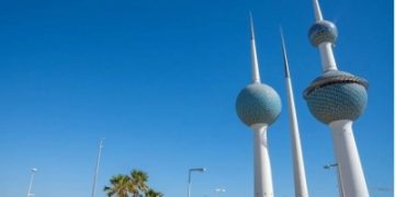 الدفاعات الجوية الكويتية تتصدى لطائرات مسيّرة معادية