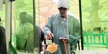 «الشؤون الإسلامية» تعزّز خدماتها الدعوية في المركز الشامل بساحات المسجد النبوي