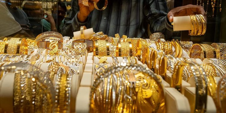 انخفض عالميًا بأكثر من 2%.. سعر الذهب في السعودية اليوم الخميس 30-9-1447