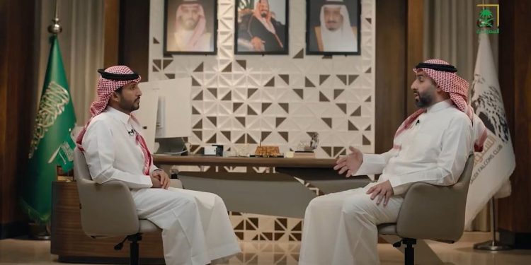 برنامج «طويق» يكشف كيف أعادت المملكة إحياء الصِّقارة وجهود إدراجها في المناهج المدرسية