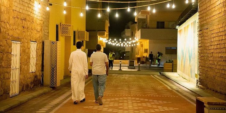رائد أعمال صيني: دراستي في المدينة المنورة فتحت الشغف لاكتشاف المملكة.. ورمضان في الرياض أكثر تميزًا