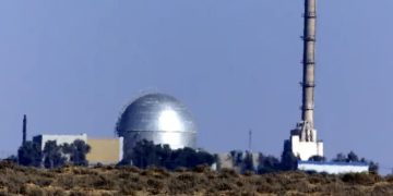 سيناريو الرعب النووي بالمنطقة.. ماذا لو استهدفت إيران مفاعل ديمونا الإسرائيلي؟