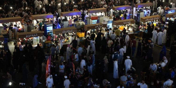 فعاليات عيد الفطر في جدة التاريخية ترسم مشهدًا احتفاليًا يجمع الأصالة والابتكار