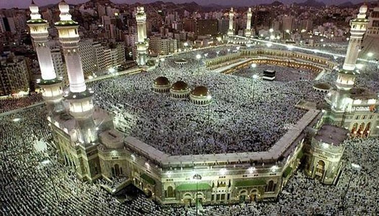 متى تبدأ صلاة التهجد في رمضان.. موعدها وكيفية أداؤها وفضلها