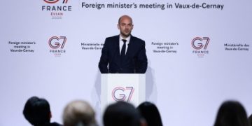 وزراء خارجية G7 يدعون لوقف الهجمات ضد المدنيين في حرب إيران