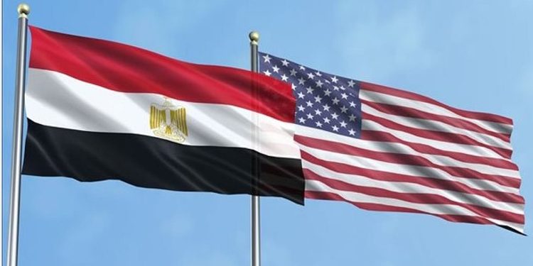 وزير الخارجية المصري يبحث مستجدات الأوضاع الإقليمية مع نظيره الأمريكي