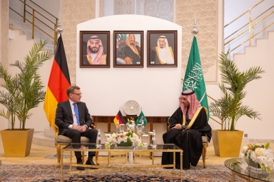 وزير الخارجية يبحث مع نظيريه الأمريكي والألماني التطورات