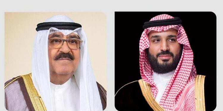 ولي العهد يجري اتصالًا هاتفيًا بأمير الكويت ويبحثان تطورات الأوضاع في المنطقة