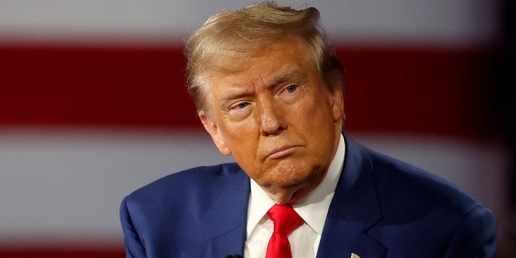 وول ستريت جورنال: ترامب مستعد لإنهاء الحرب ضد إيران دون فتح مضيق هرمز