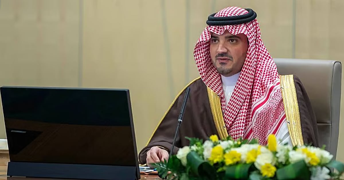 ‏وزير الداخلية يعزي نظيره الكويتي في شهيدي الإدارة العامة لأمن الحدود جراء الاعتداء الإيراني السافر