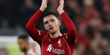 آندي روبرتسون يغادر ليفربول نهاية الموسم