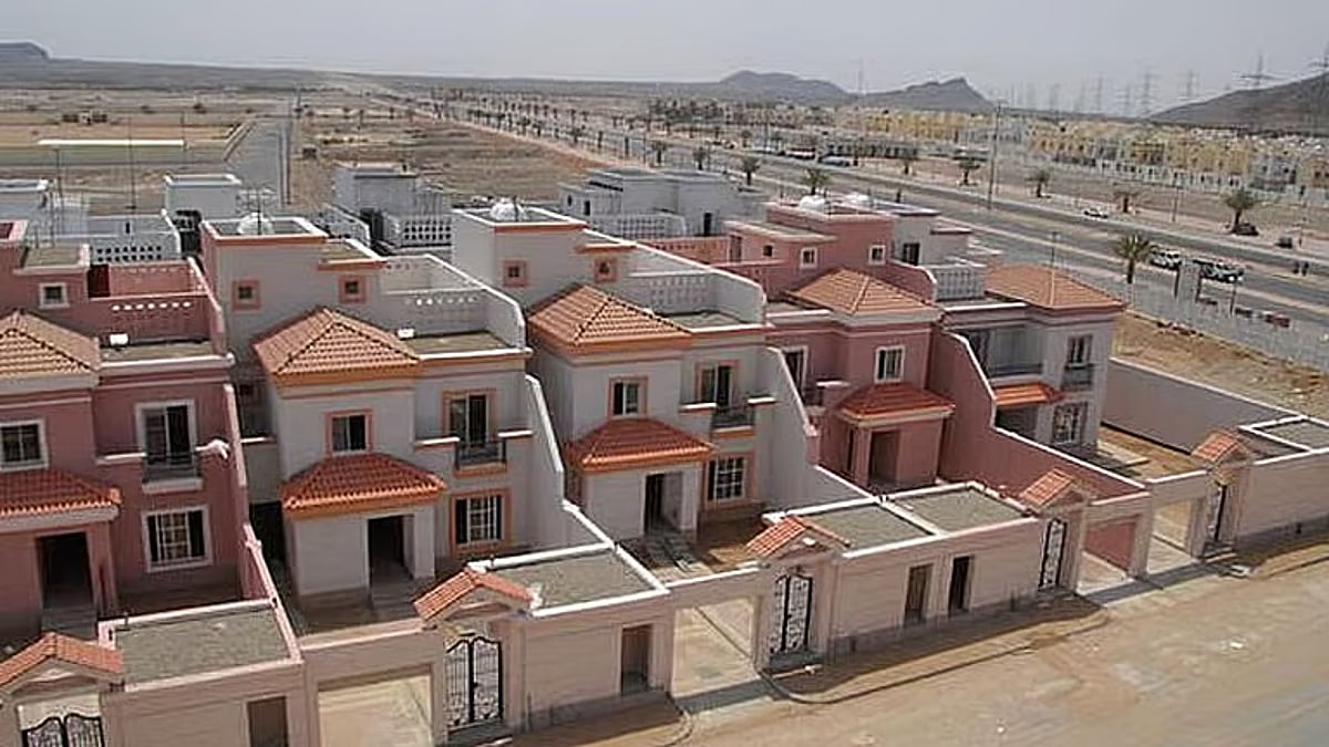 أستاذ مالية: تغير معدلات الفائدة يؤثر على القطاع العقاري