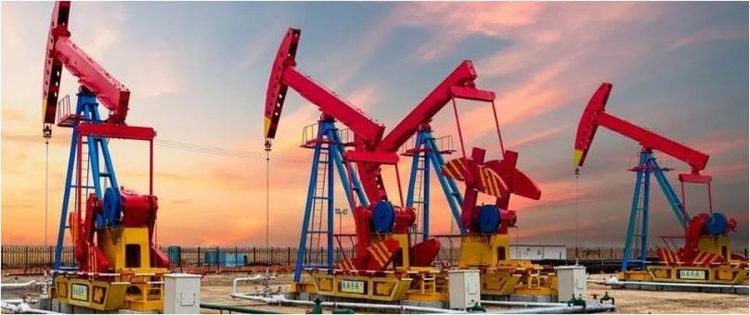 أسعار النفط تواصل الارتفاع وخام برنت يتداول فوق 103 دولارات للبرميل