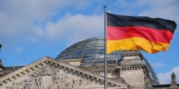 ألمانيا تستدعي السفير الروسي على خلفية تهديدات