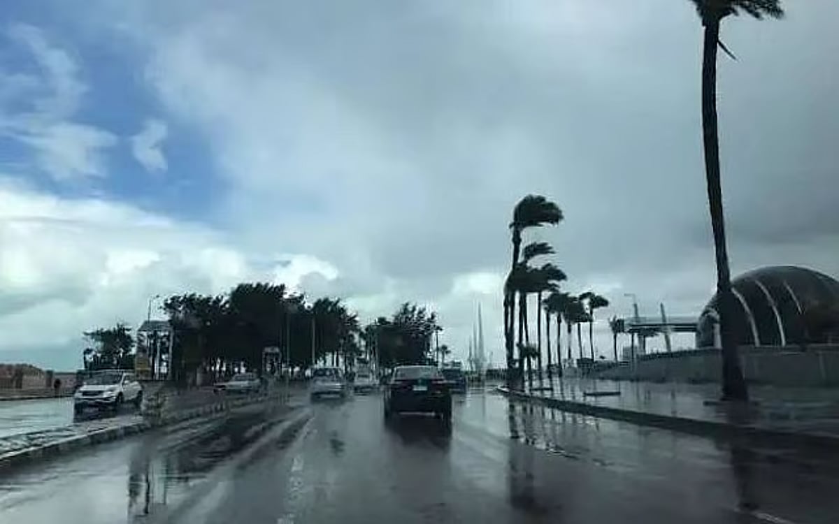 «الأرصاد»: أجواء غائمة جزئيًا ورياح نشطة على مكة المكرمة.. وأمطار متوسطة على نجران