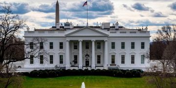 البيت الأبيض يعلن استقالة وزيرة العمل الأمريكية من منصبها