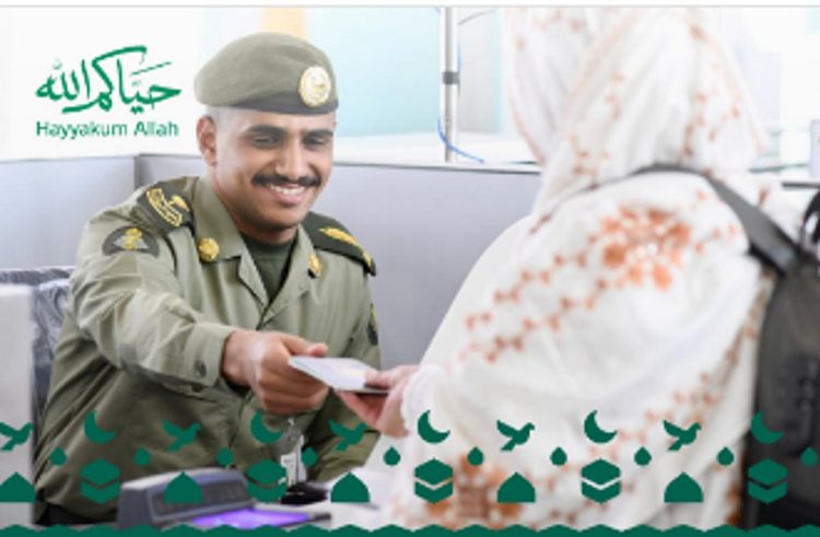  الجوازات بمطار الأمير محمد بن عبدالعزيز تستقبل أولى رحلات ضيوف الرحمن من أفغانستان