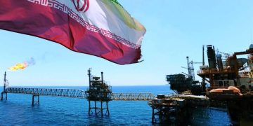 الجيش الأمريكي يعلن تضييق الخناق على صادرات النفط الإيرانية