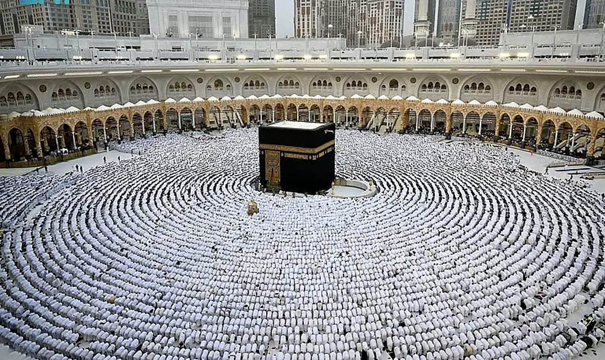 الحج: بطاقة نسك شرط لدخول الحاج إلى المشاعر المقدسة والمسجد الحرام