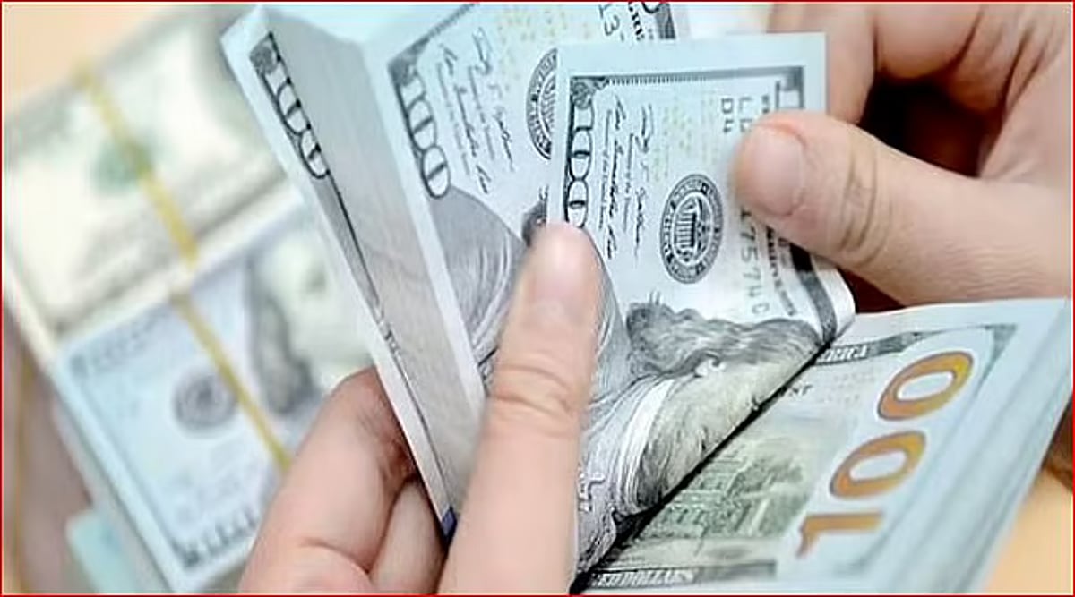 الدولار يرتفع مع ترقّب المستثمرين لقرار المركزي الأمريكي