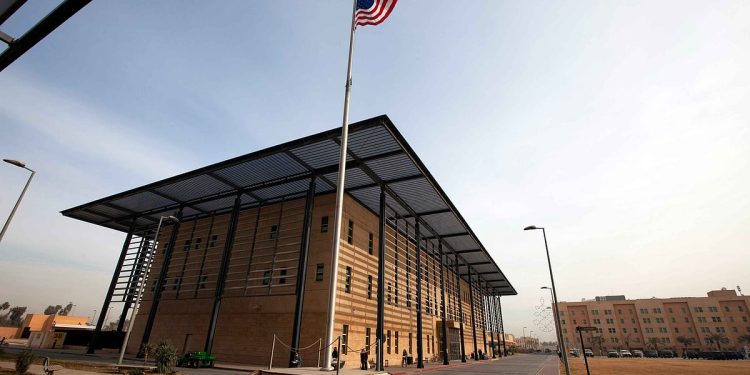 السفارة الأمريكية في بغداد: ميليشيا إرهابية عراقية متحالفة مع إيران تخطط لهجمات ضد أمريكيين