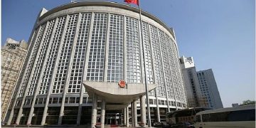 الصين: نأمل استئناف حركة العبور الطبيعية بمضيق هرمز في أقرب وقت