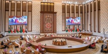 القمة الخليجية تشيد ببسالة القوات المسلحة في التصدي للاعتداءات الإيرانية