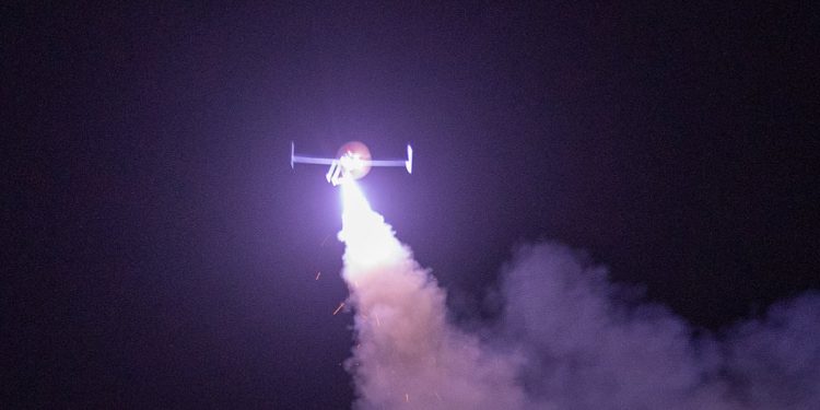 القيادة المركزية الأمريكية: مسيراتنا تعمل في الجو والبحر لدعم عملياتنا بإيران