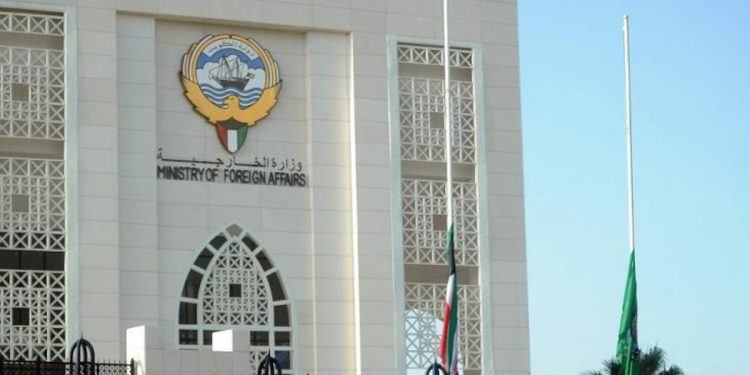الكويت تدين الاعتداءات السافرة على بعثتها القنصلية في البصرة